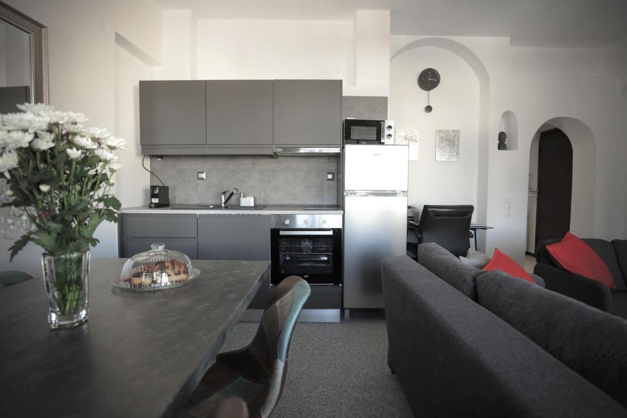 Modern 2 Bedroom Apartment Next To Metro - Marousi Aten Exteriör bild