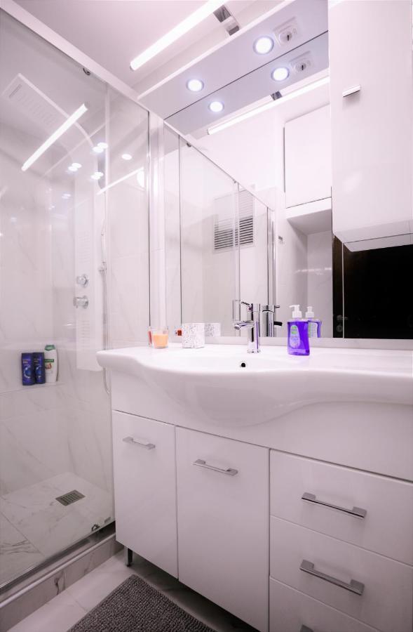 Modern 2 Bedroom Apartment Next To Metro - Marousi Aten Exteriör bild