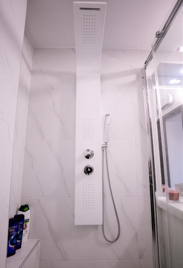 Modern 2 Bedroom Apartment Next To Metro - Marousi Aten Exteriör bild